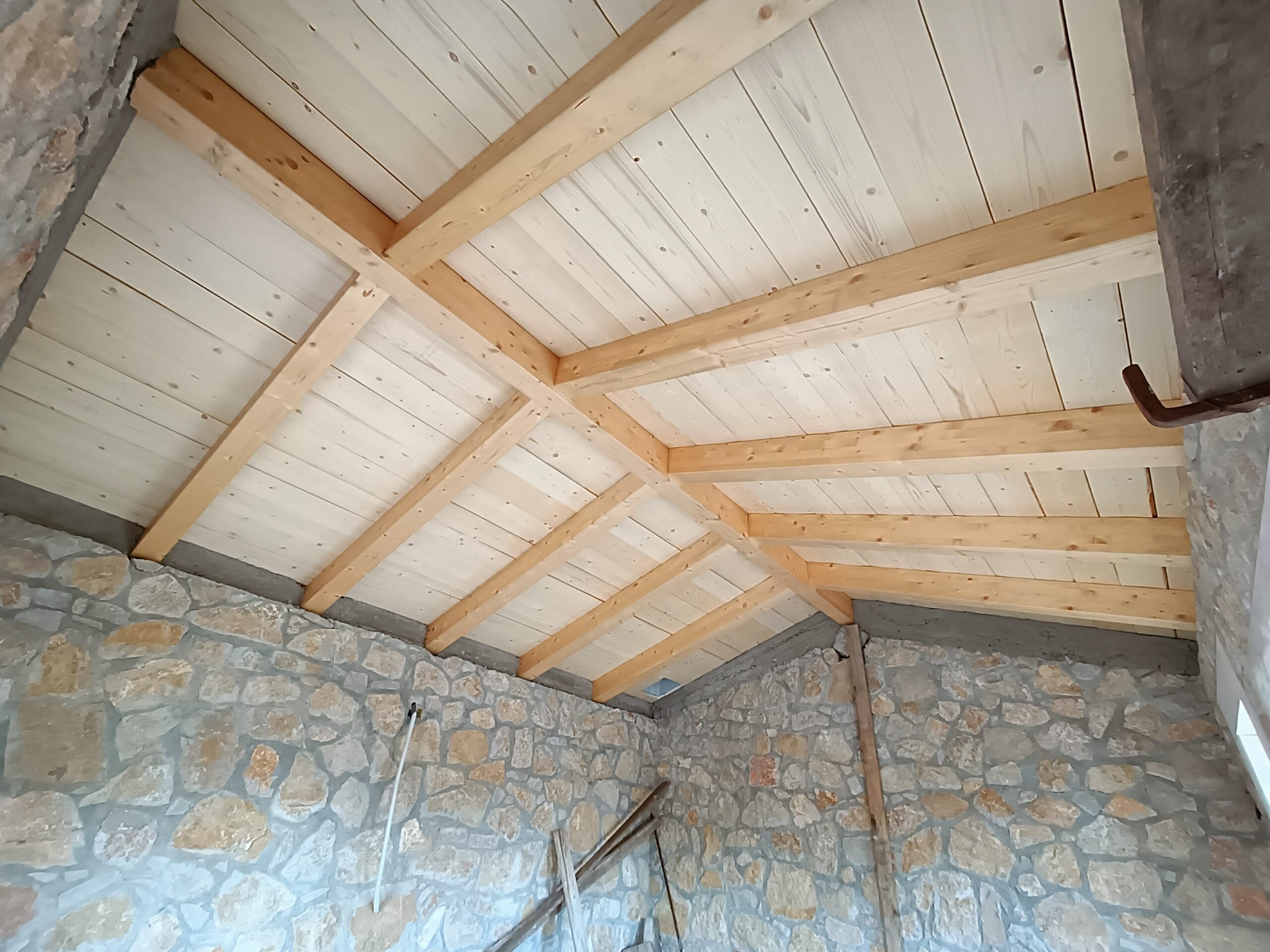 Tetti Strutture in legno STRUTTURE IN LEGNO FRATELLI MIGLIONICO a San Giovanni Rotondo